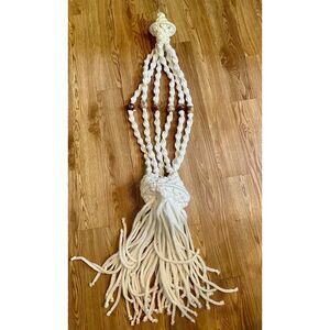 Vintage Plant Holder Macrame Wooden Beads White Window or Porch Holder Cute HG8‎